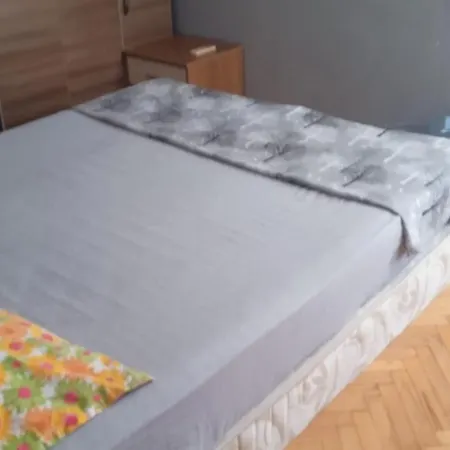 Lovely For Sleeping Fully Furnished House - Be My Guest Apartamento *
