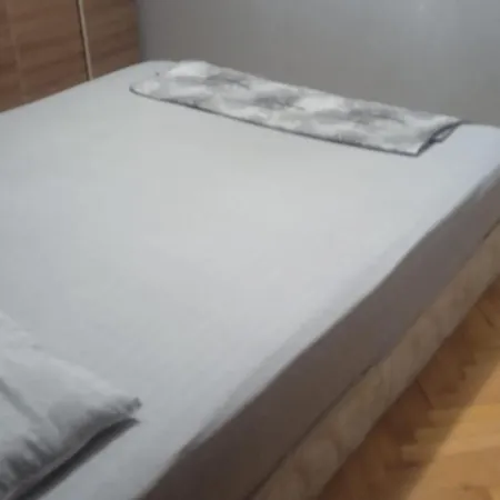 Lovely For Sleeping Fully Furnished House - Be My Guest